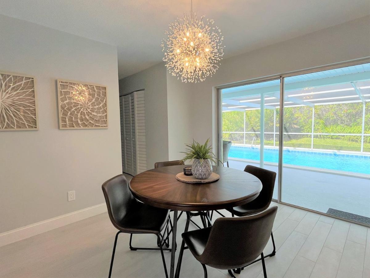 Beautiful Modern Home In Jensen Beach With Heated Pool Near Downtown And Beaches Exterior foto